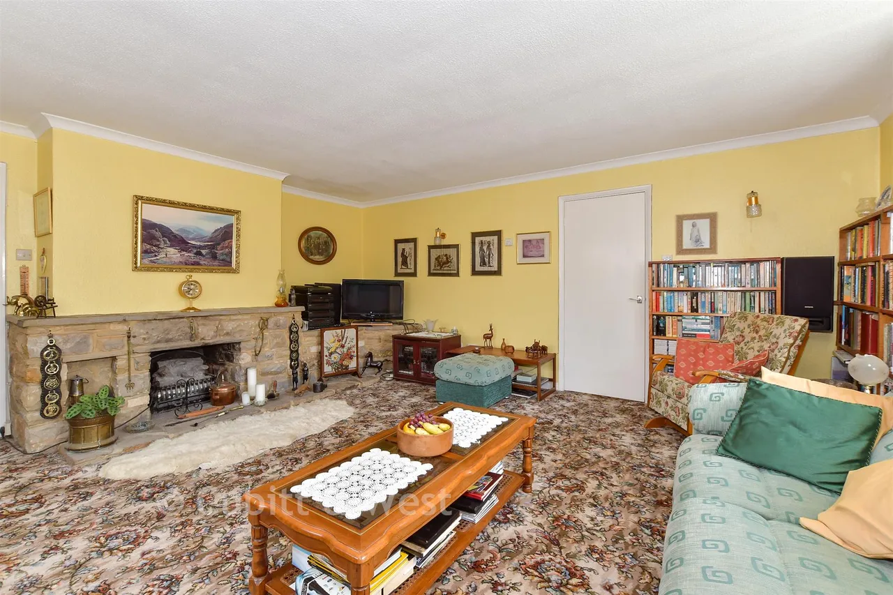 Handcross Road, Plummers Plain, RH13, photo 10