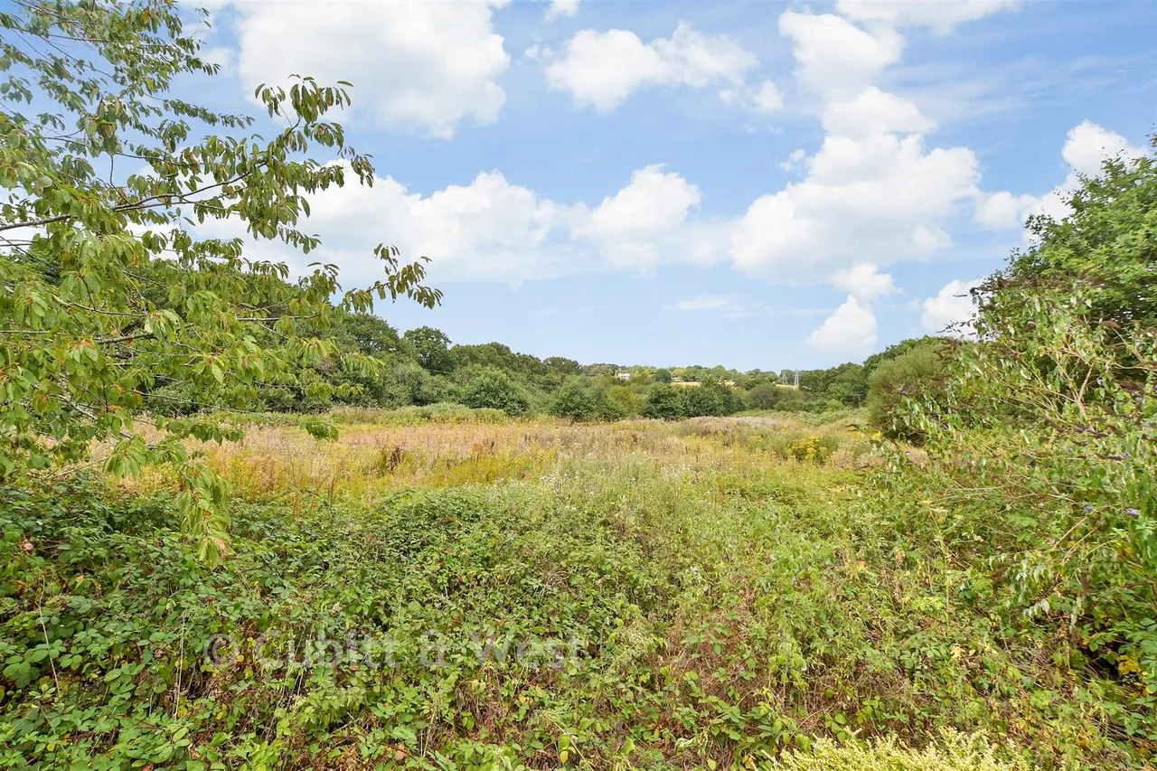 Handcross Road, Plummers Plain, RH13, photo 18