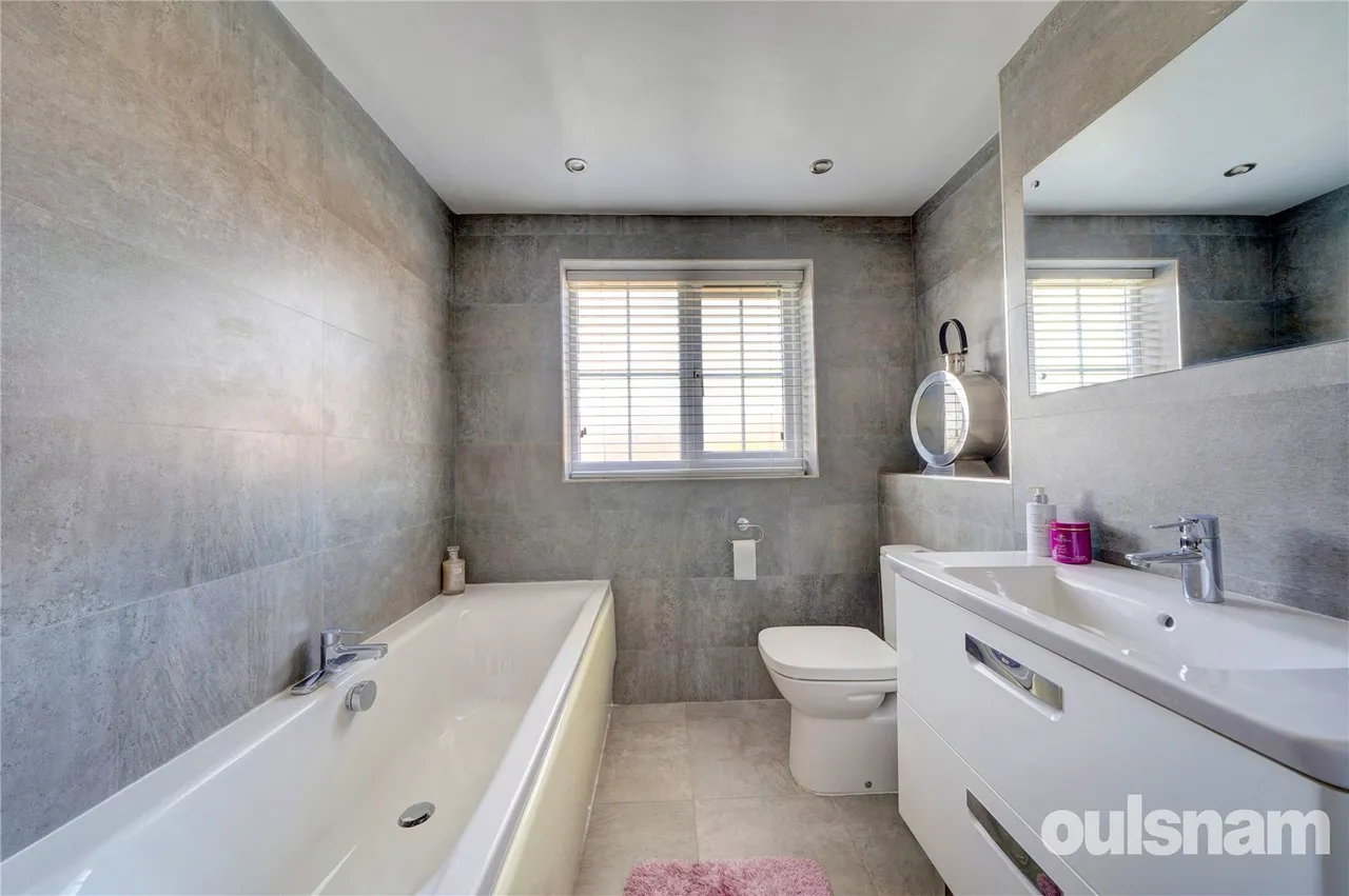 Isaacs Way, Droitwich, Worcestershire, WR9 8UZ, photo 12