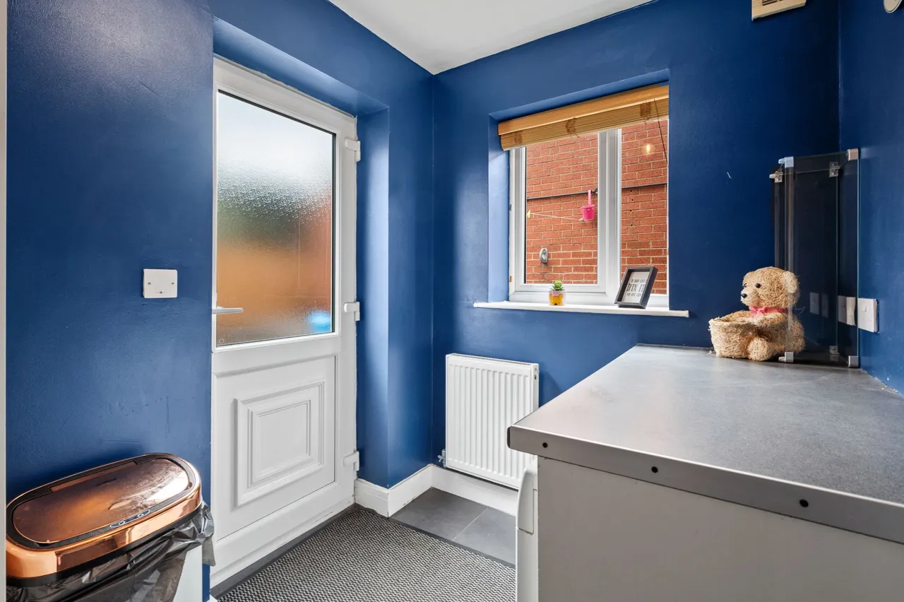 Bank Street, Golborne, Warrington, Warrington, WA3 3SA, photo 10