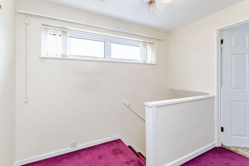Arden Road, Crawley RH10 6HL, photo 12