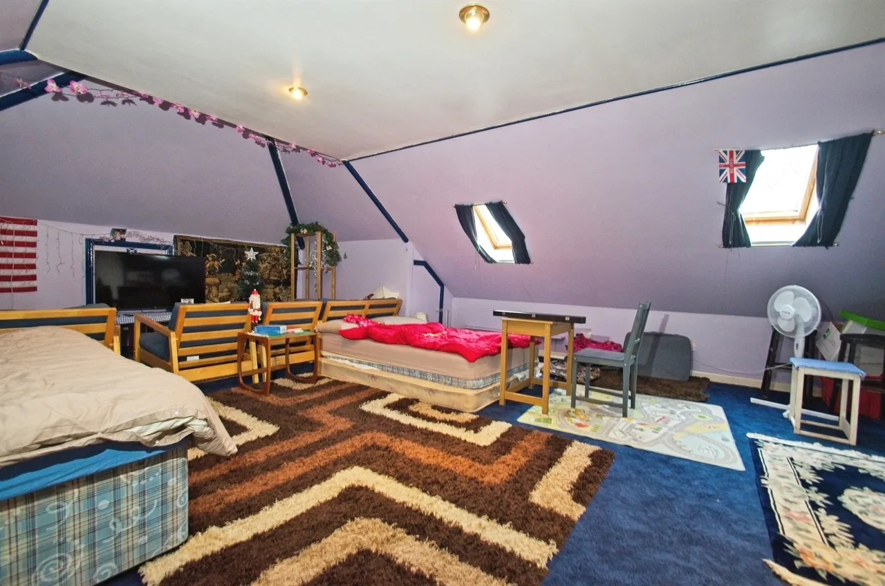Beech Grove, Ebbw Vale, NP23, photo 12