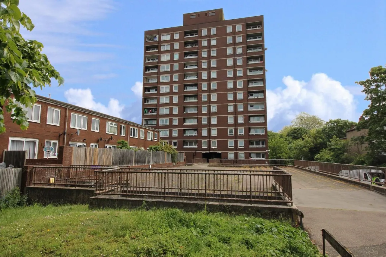 2 bed flat for sale — Blendon Terrace, London