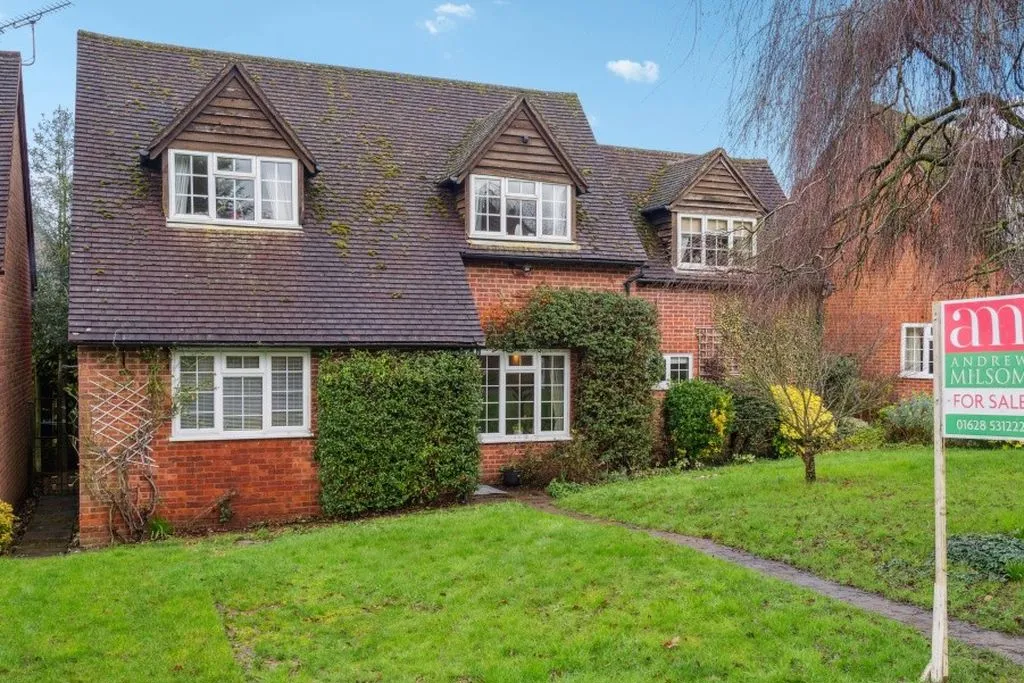 4 bed house for sale — Bigfrith Lane, Cookham Dean SL6 9PH