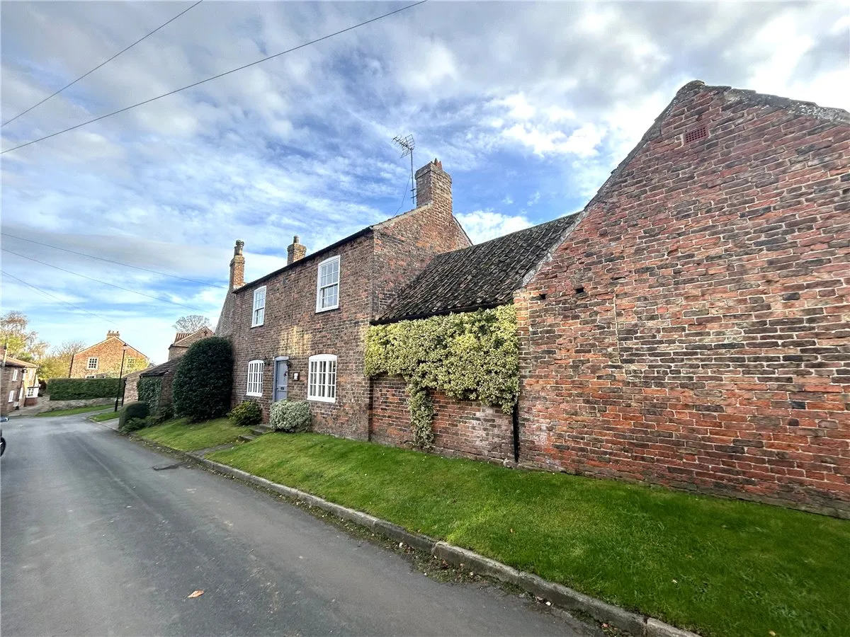 3 bed house to rent, Back Street, Aldborough, YO51