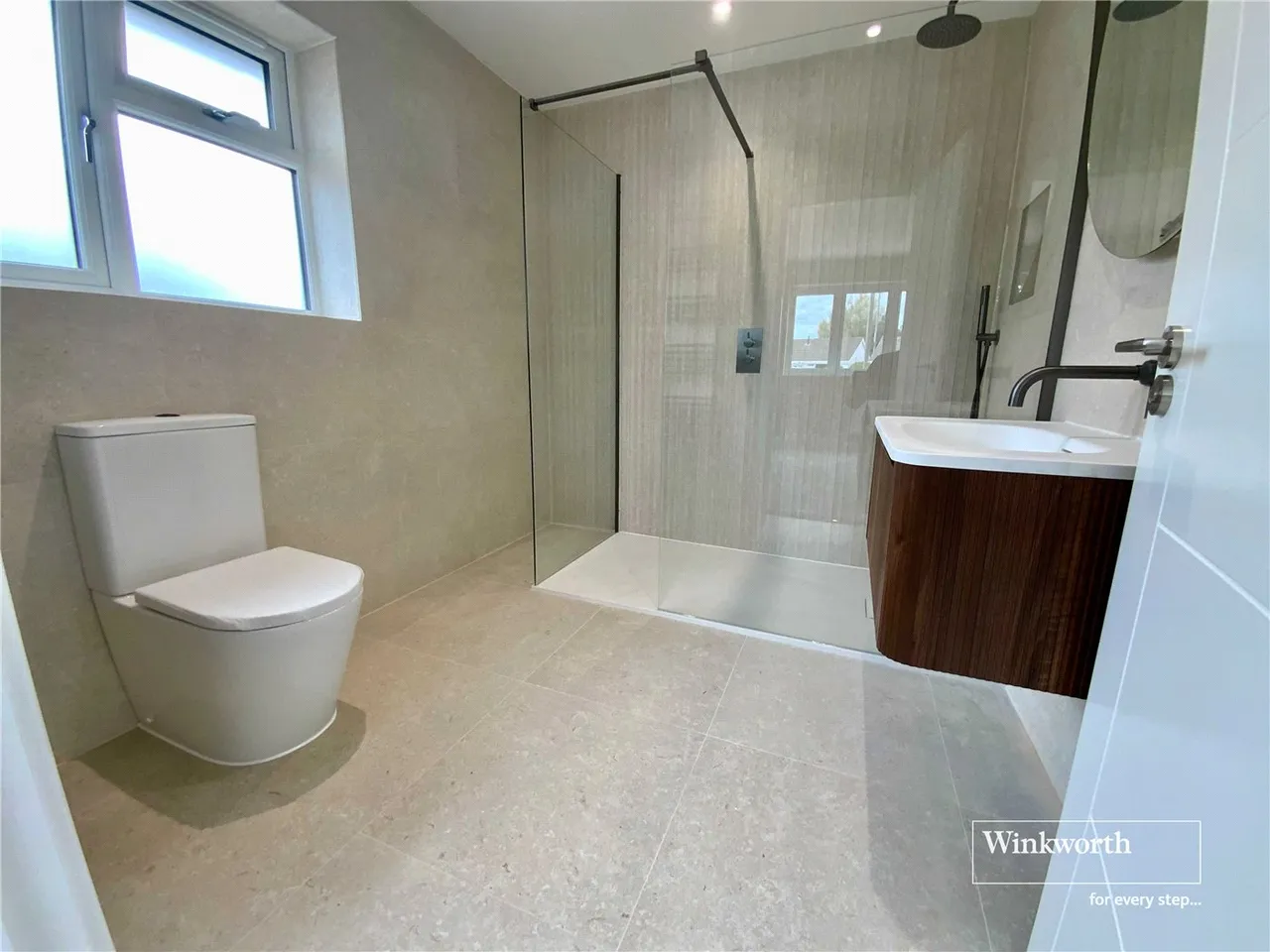 Dunlin Close, Christchurch, Dorset, BH23, photo 5