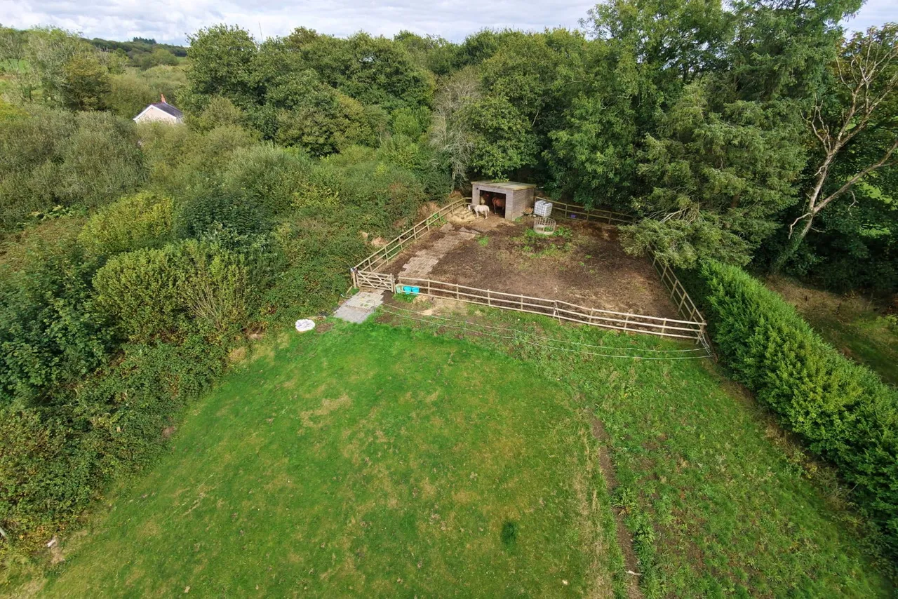 69 Heol yr Ysgol, Cefneithin, SA14, photo 5