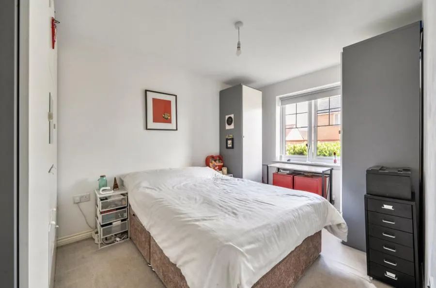 Elton Close, Aylesbury, HP18, photo 5