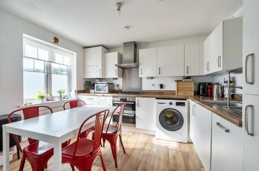Elton Close, Aylesbury, HP18, photo 10