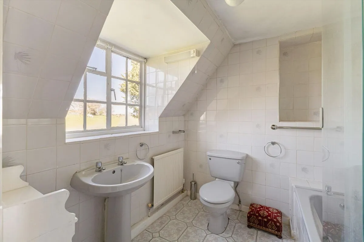 Main Road, Tirley, GL19, photo 17