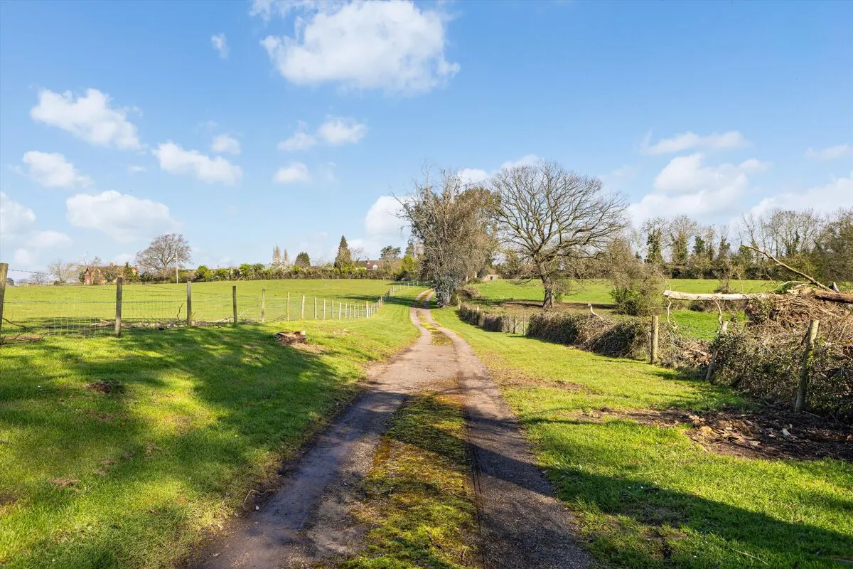 Main Road, Tirley, GL19, photo 25