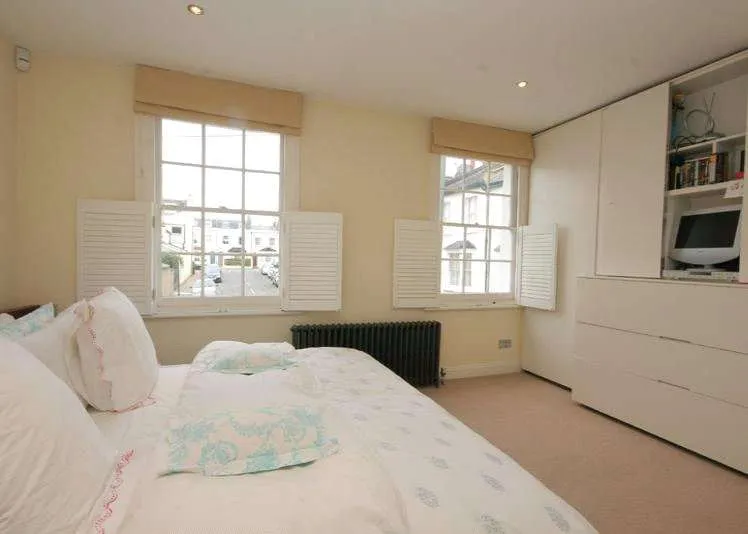 Tonsley Road, Tonsleys, Wandsworth, London, SW18 1BG, photo 4