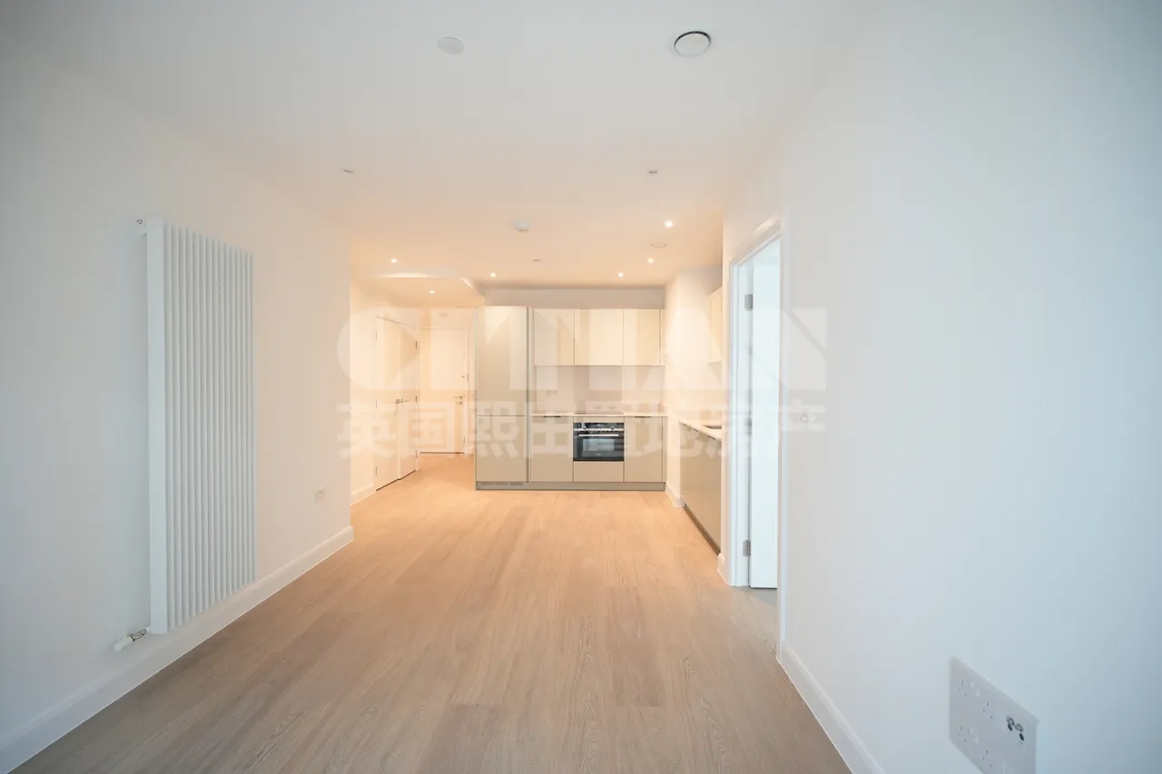 Seagull Lane, London, E16, photo 5
