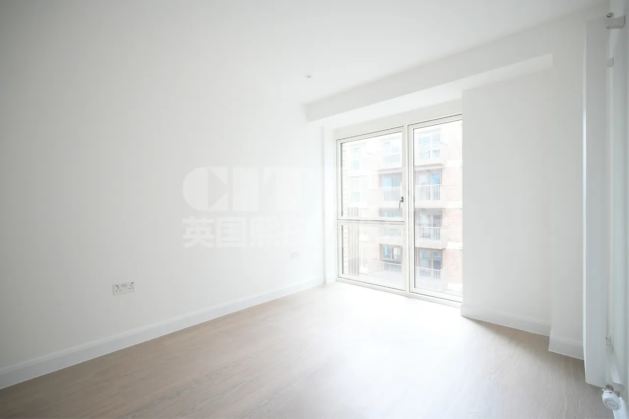 1 bed flat for sale, Seagull Lane, London, E16