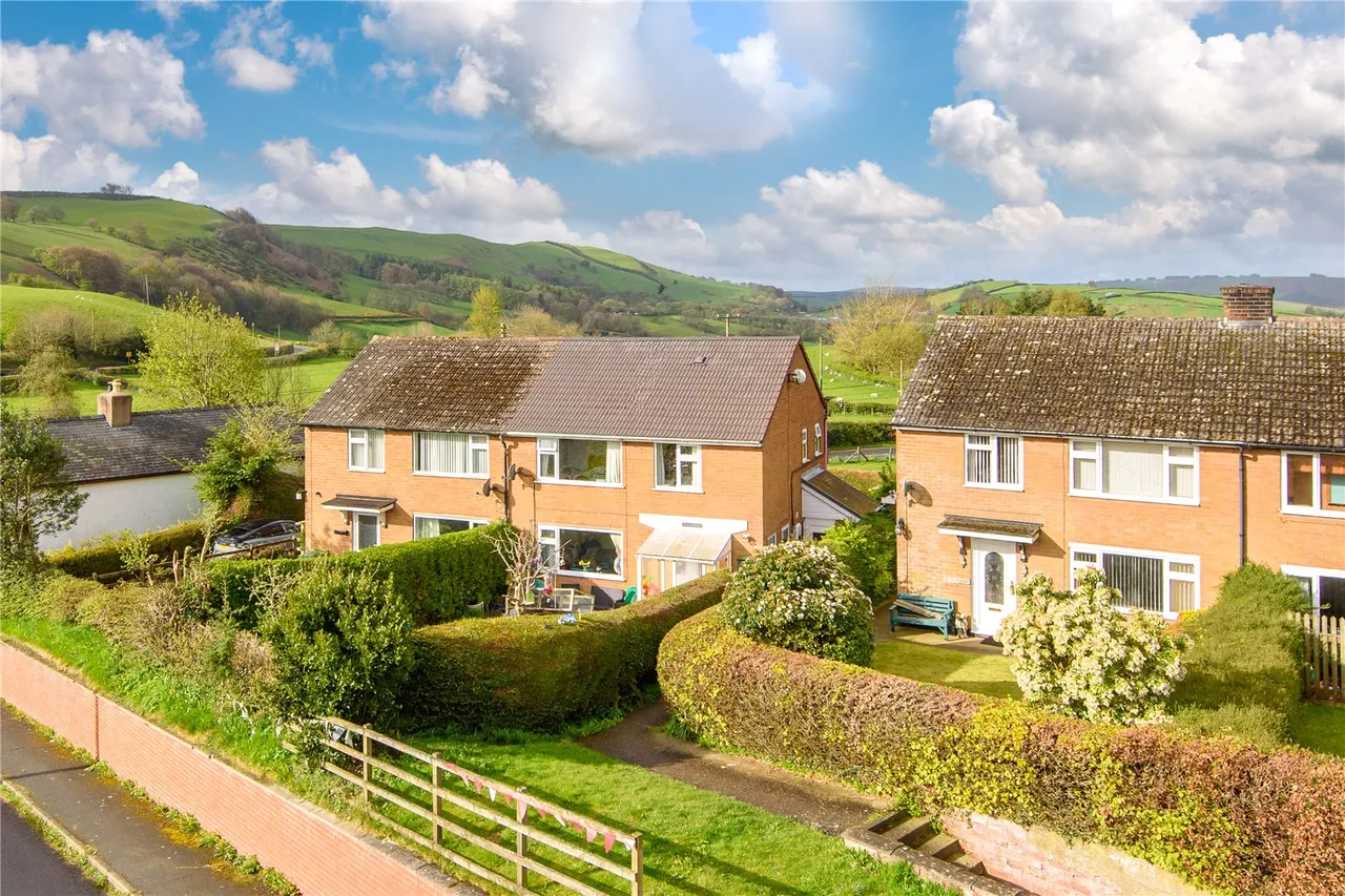 Dolfor, Newtown, Powys, SY16 4BN, photo 22