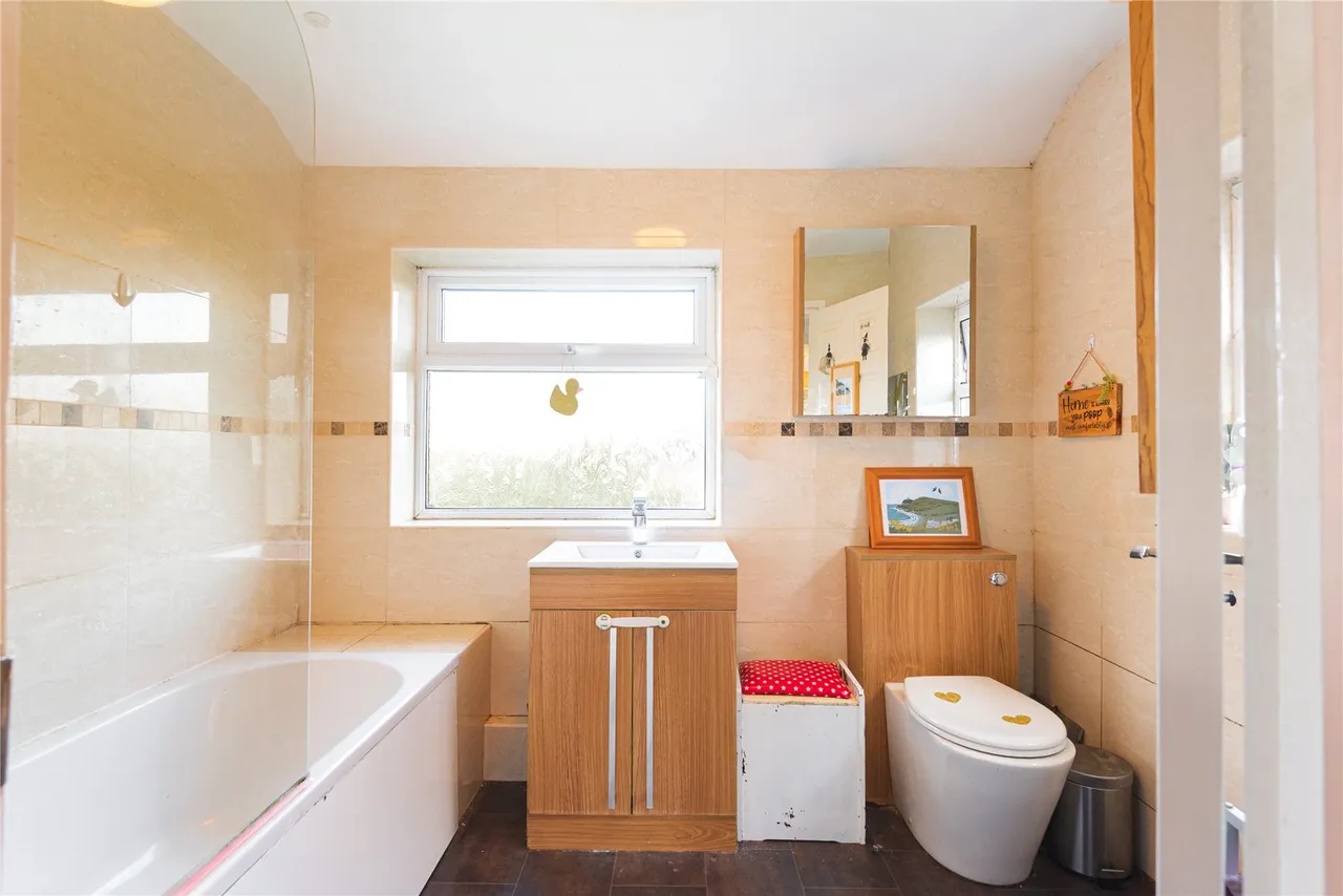 Dolfor, Newtown, Powys, SY16 4BN, photo 14