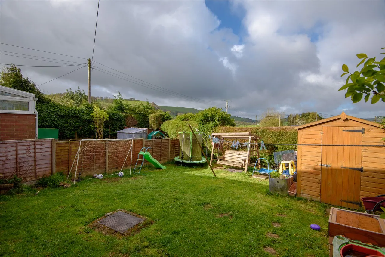 Dolfor, Newtown, Powys, SY16 4BN, photo 9