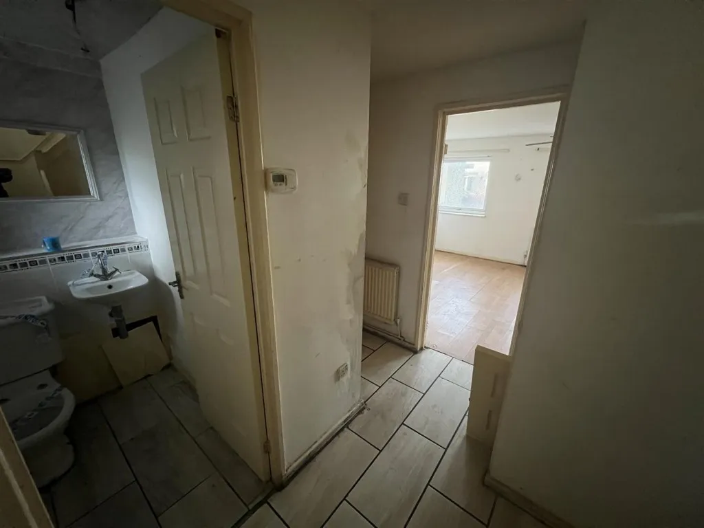 Heversham Walk, Manchester, M18, photo 11