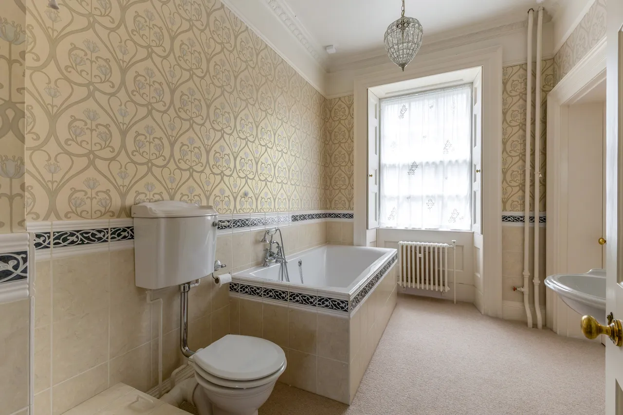 High Street, Saltford, BS31, photo 13