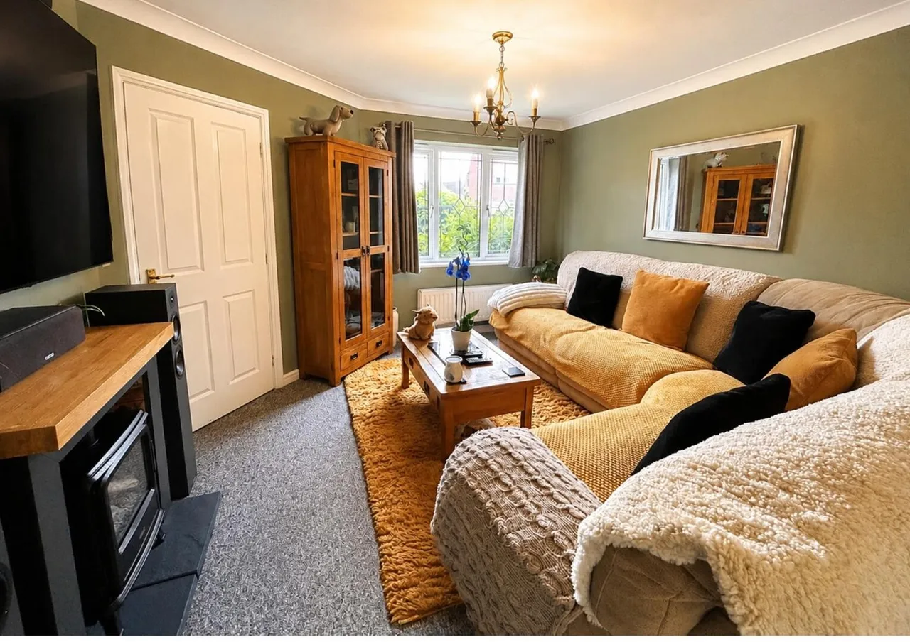 Bramble Drive, Westbury, Wiltshire BA13 3UY, photo 4