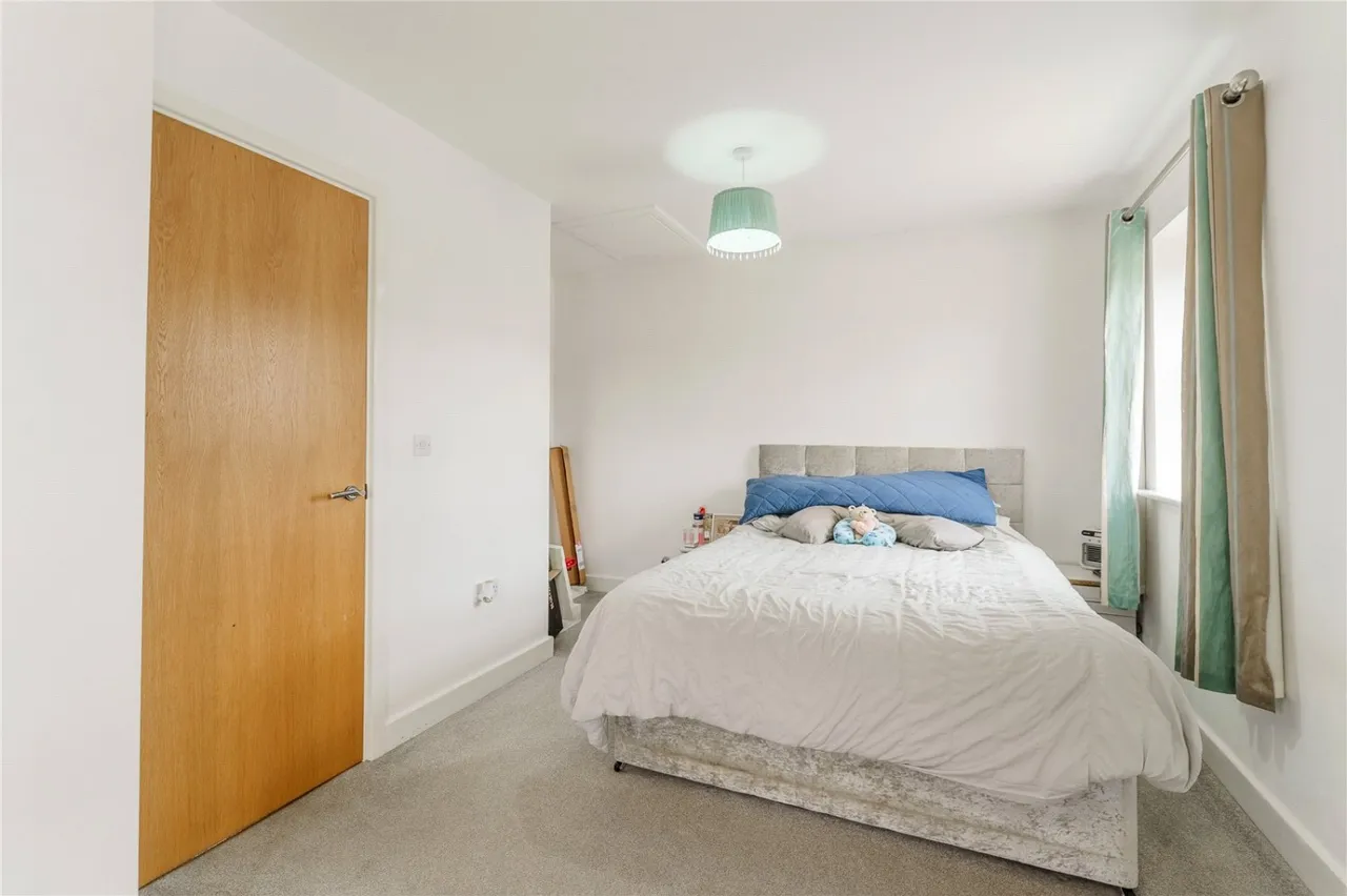 Kempston Road, Featherstone, WF7, photo 15