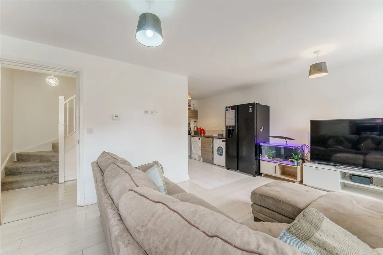Kempston Road, Featherstone, WF7, photo 9