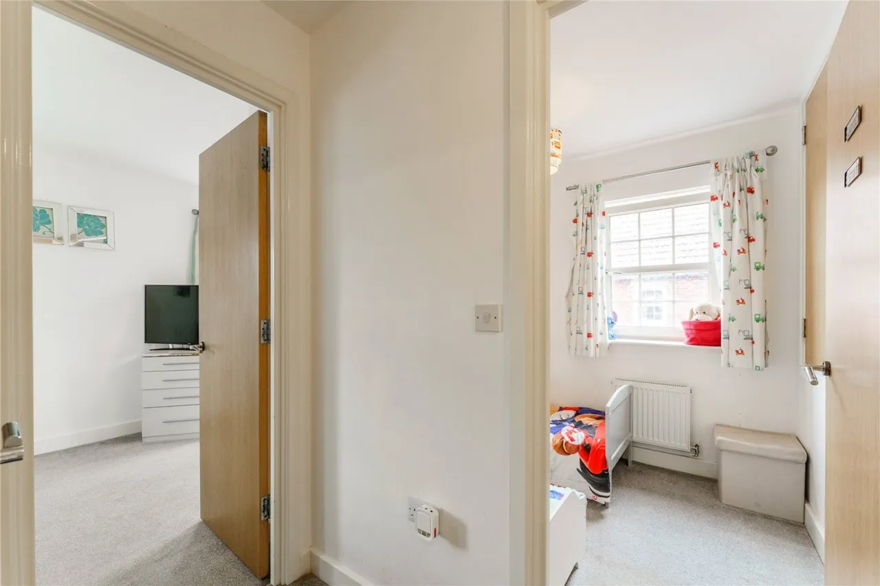 Kempston Road, Featherstone, WF7, photo 19