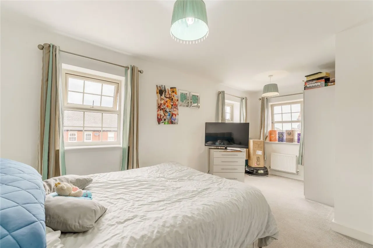 Kempston Road, Featherstone, WF7, photo 16