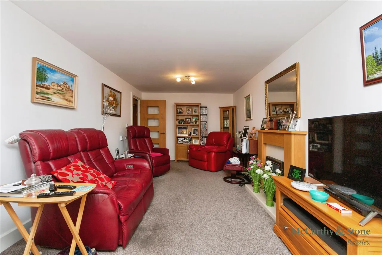 Fleet Road, Fleet, GU51, photo 19