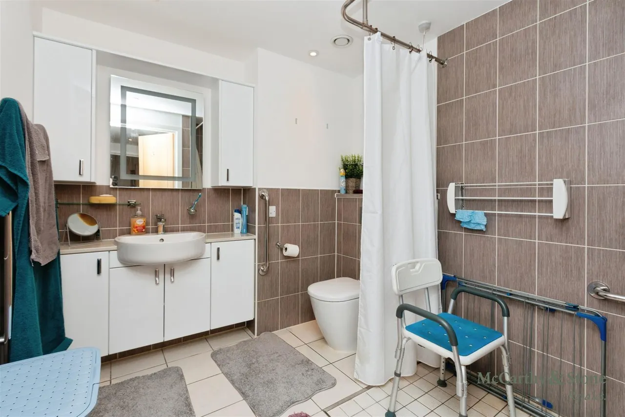 Fleet Road, Fleet, GU51, photo 8