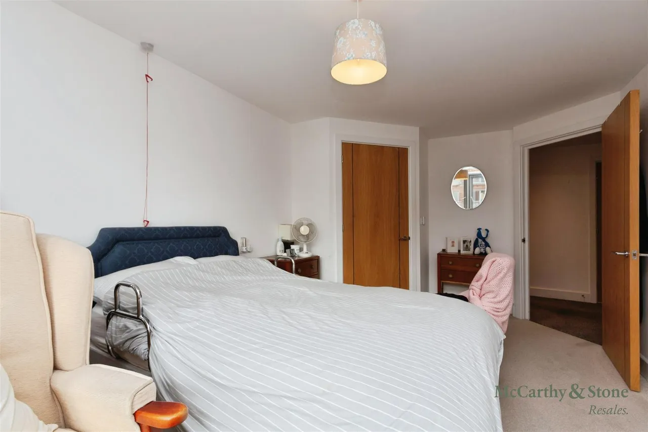 Fleet Road, Fleet, GU51, photo 20