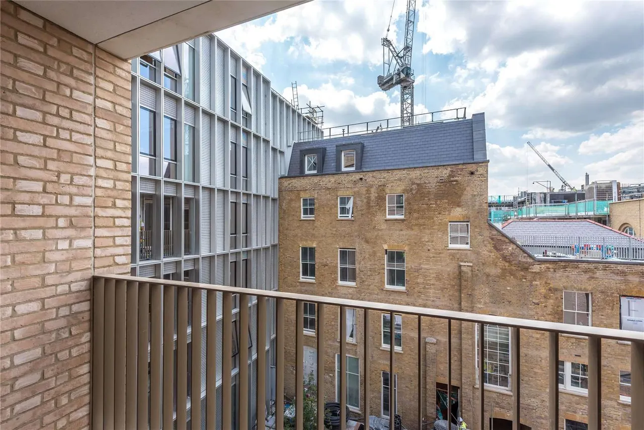 Bartholomew Close, London, EC1A 7BD, photo 6