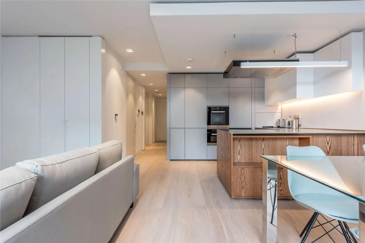 Bartholomew Close, London, EC1A 7BD, photo 10