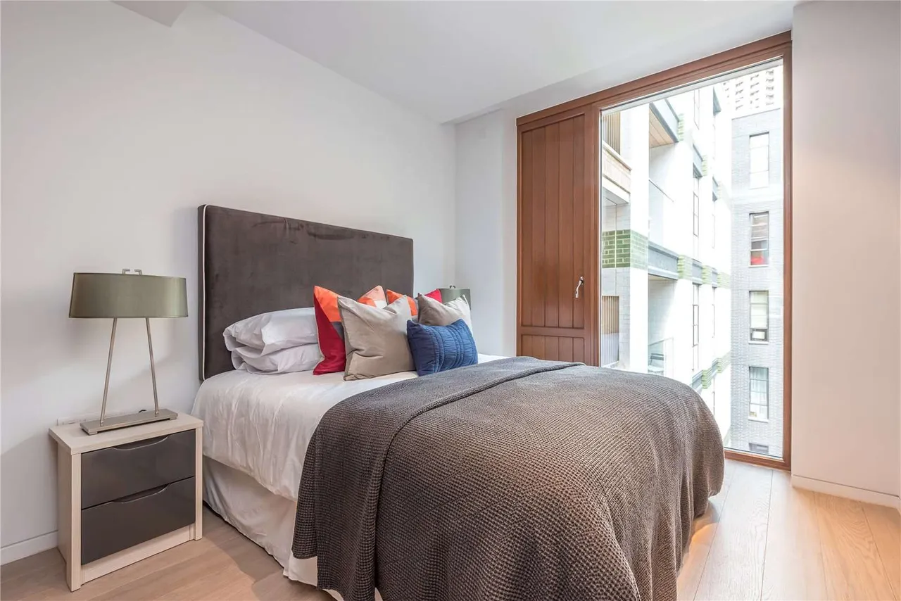 Bartholomew Close, London, EC1A 7BD, photo 5