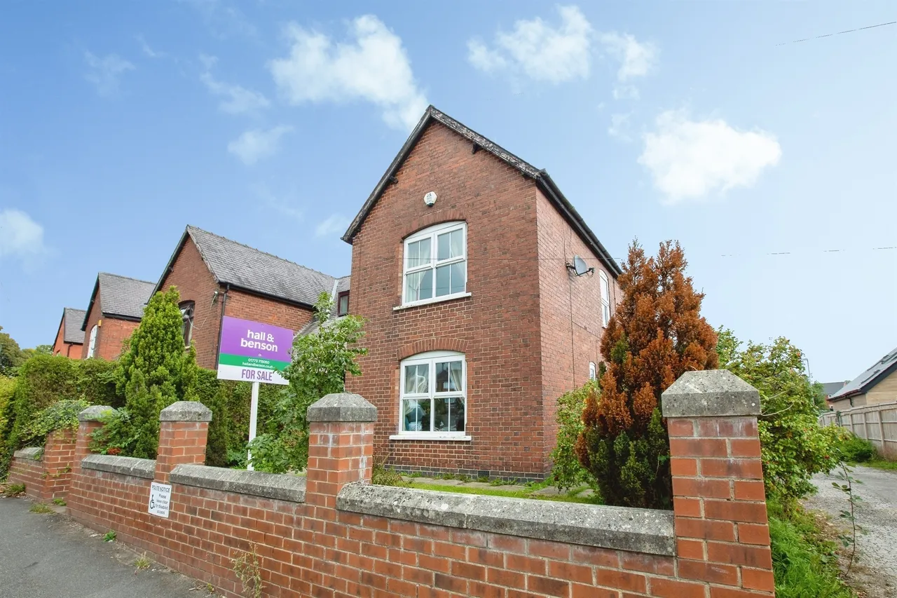 High Street, Loscoe, DE75, photo 23
