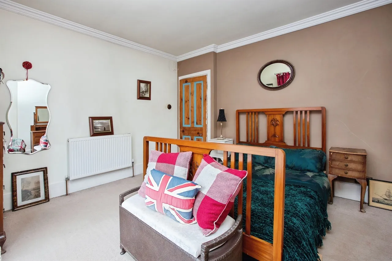 High Street, Loscoe, DE75, photo 12