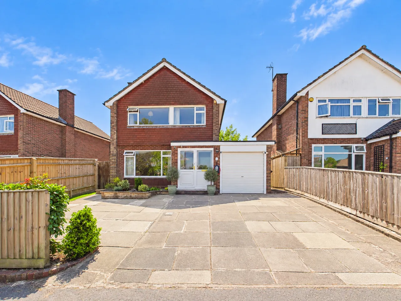 3 bed house for sale, Hithercroft Road, High Wycombe, HP13