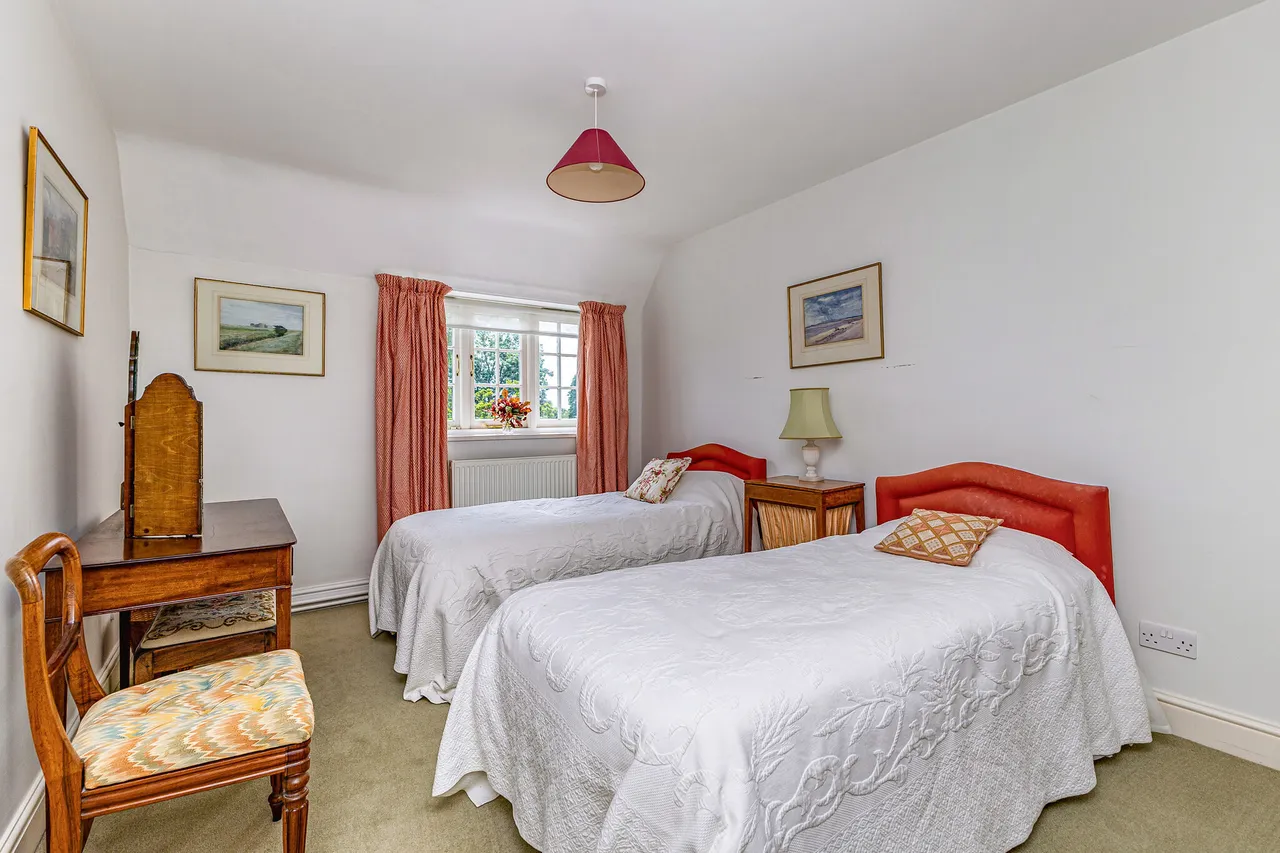 Tree Lane, Plaxtol, TN15, photo 8