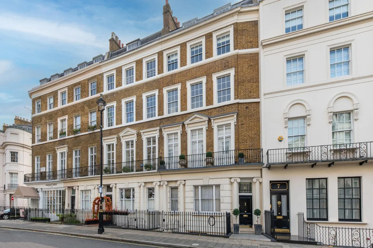 West Halkin Street, London, SW1X, photo 5