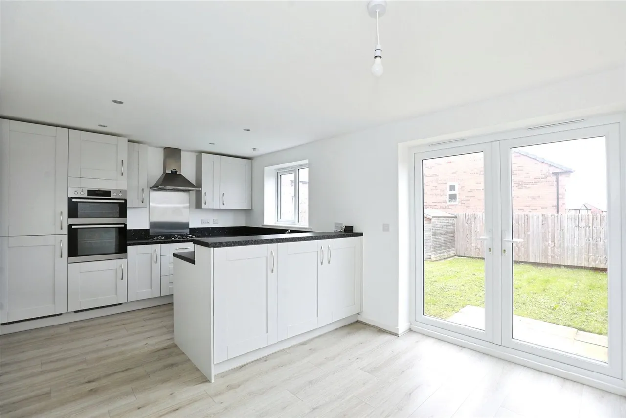 Fusilier Road, Winsford, Cheshire, CW7, photo 4