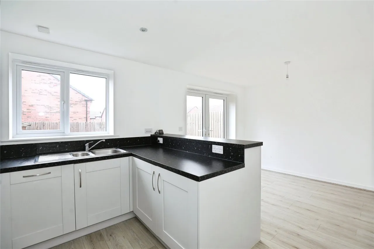 Fusilier Road, Winsford, Cheshire, CW7, photo 5