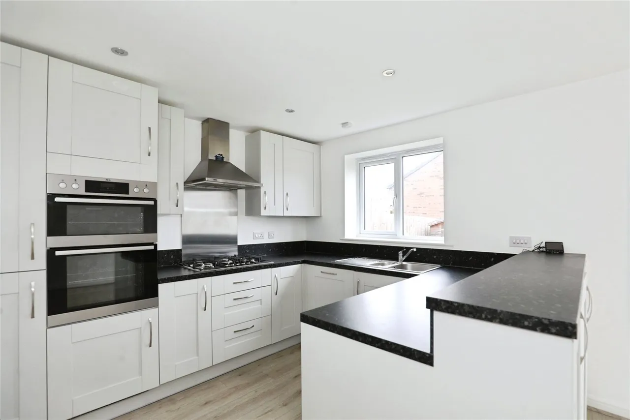 Fusilier Road, Winsford, Cheshire, CW7, photo 3