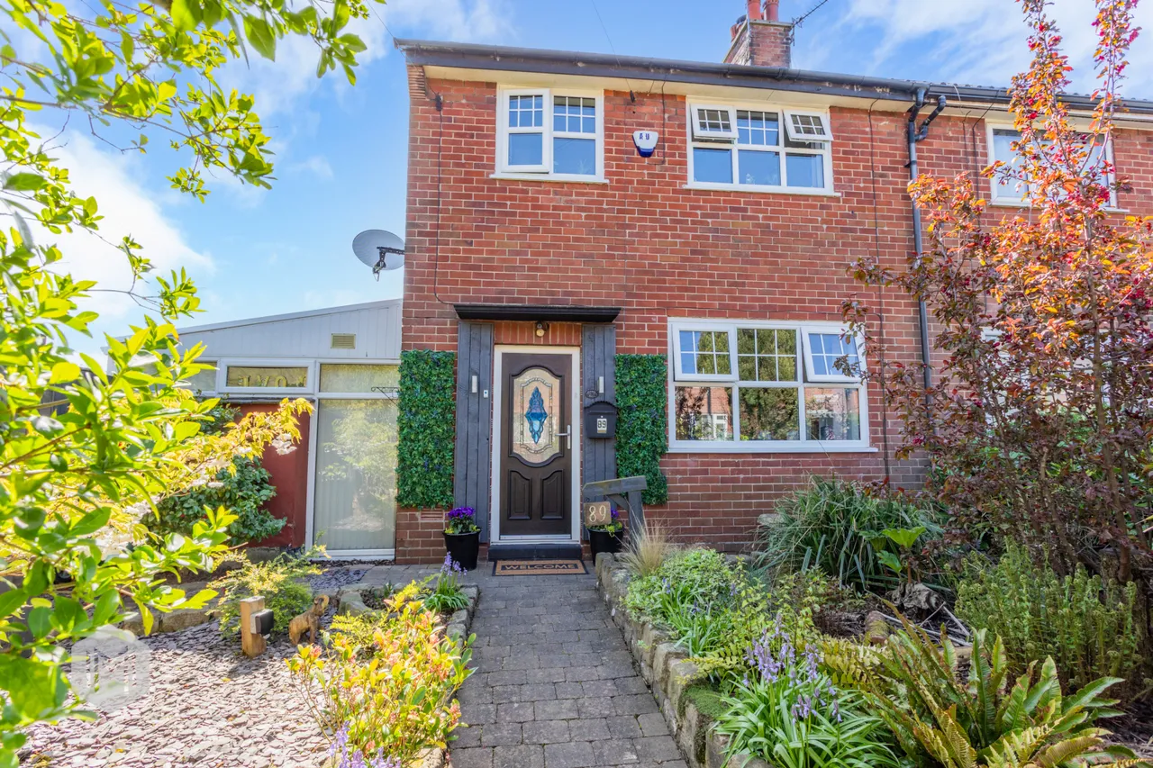 2 bed house for sale — Coniston Avenue, Farnworth, Bolton, BL4 0PZ