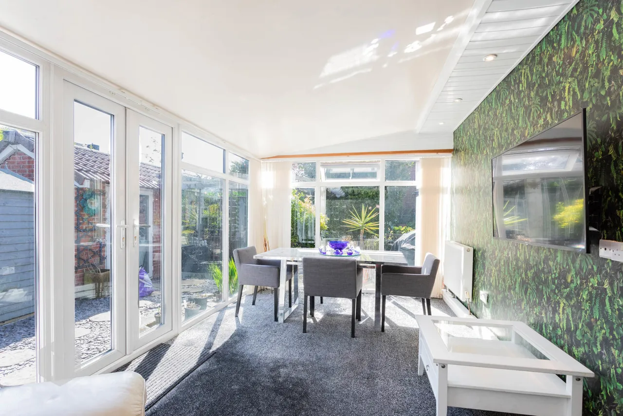 Coniston Avenue, Farnworth, Bolton, BL4 0PZ, photo 6