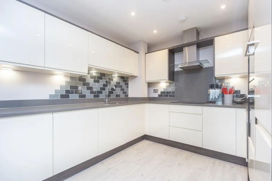 Kings Road, Fleet, GU51, photo 2