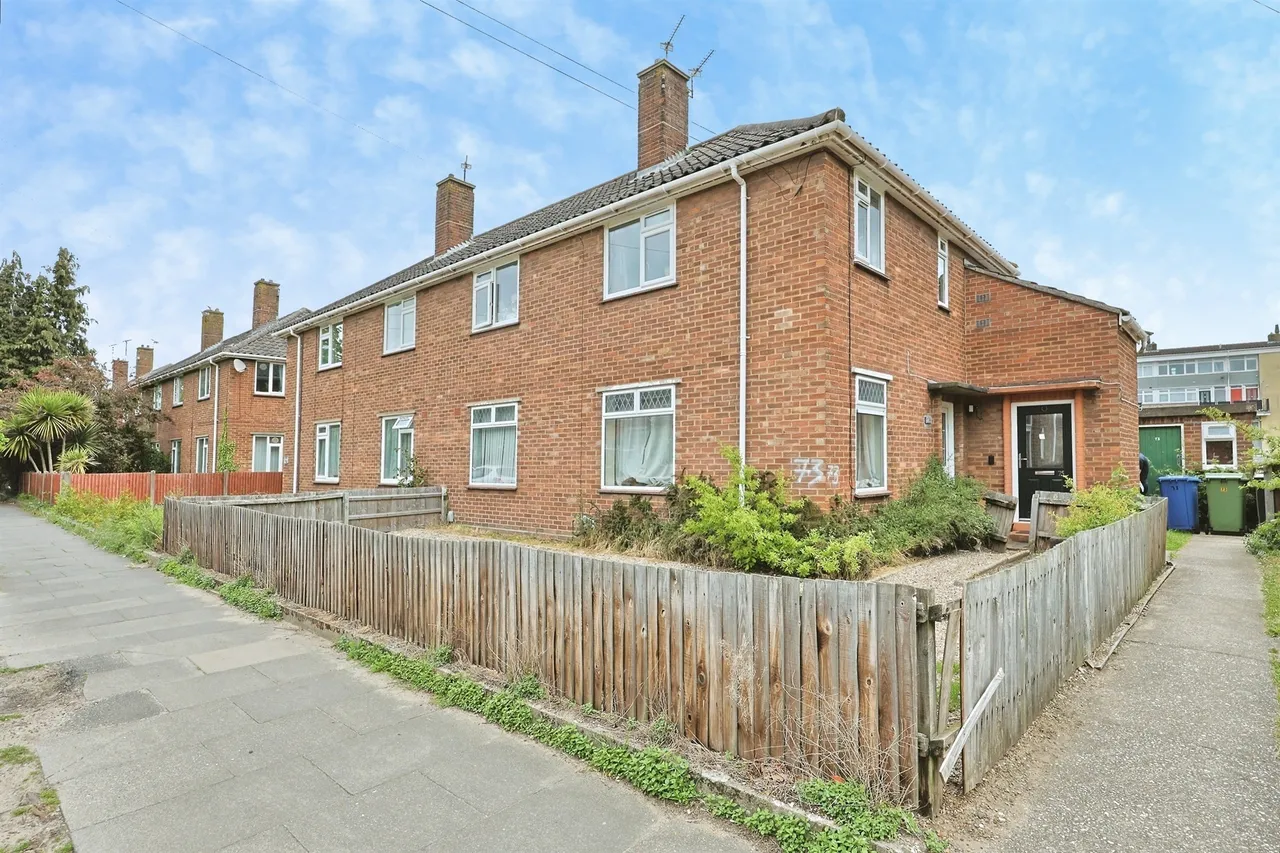 2 bed flat for sale — Lovelace Road, Norwich