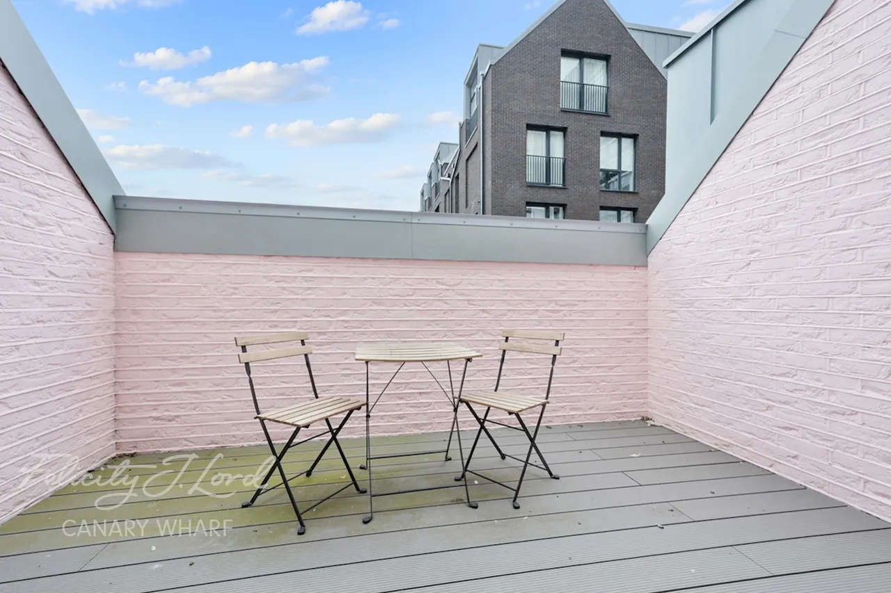 Orchard Place, London, E14, photo 13