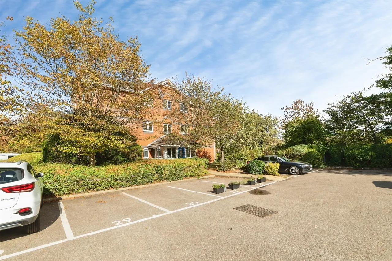 Endymion Mews, Hatfield, AL10, photo 11