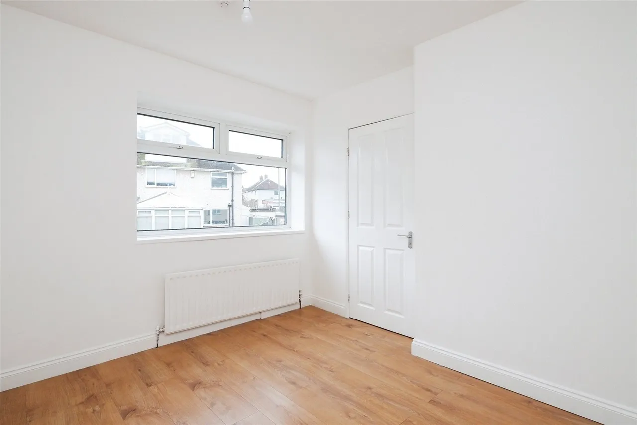 Maypole, Clifton, Nottingham, NG11, photo 11