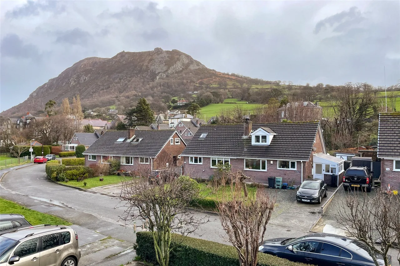 Maes Dolfor, Llanfairfechan, LL33, photo 12